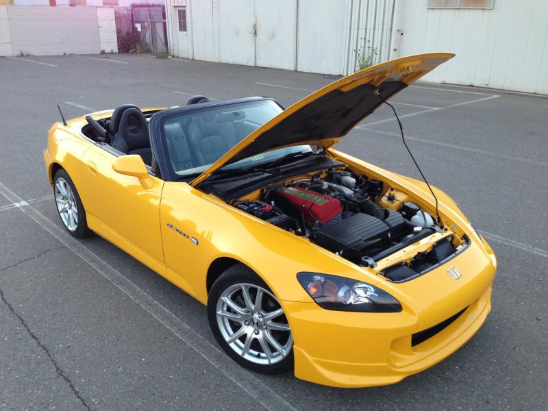 Illustration for article titled Is This Salvaged S2000 Worth The Gamble?